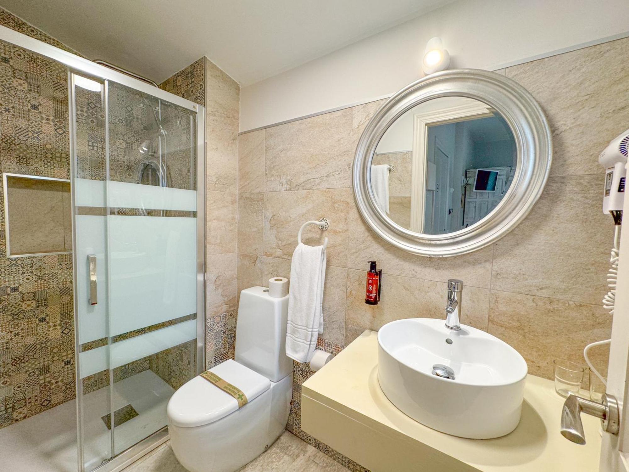 Akla Suites Con Jacuzzi Santillana Santillana del Mar Buitenkant foto