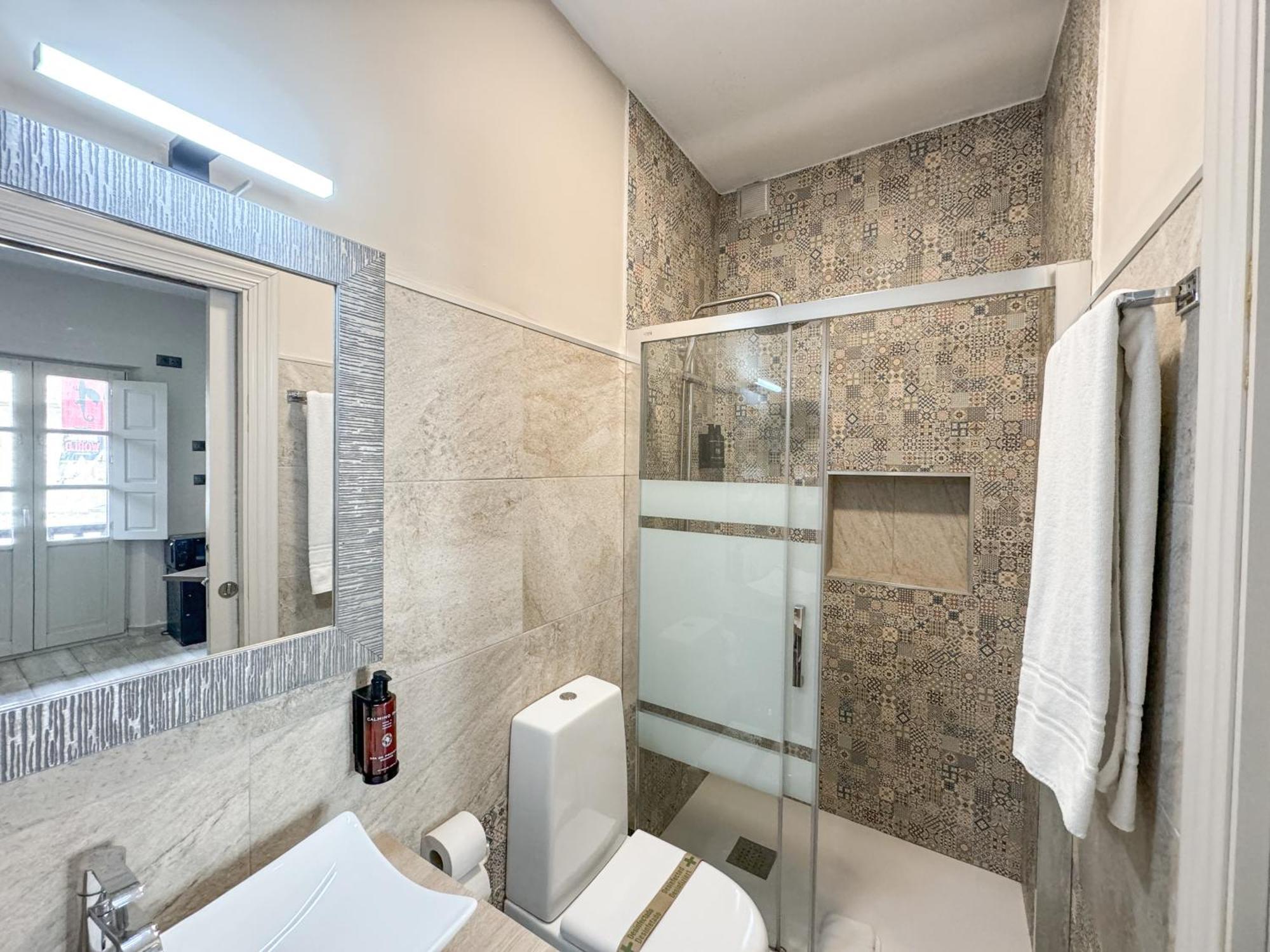 Akla Suites Con Jacuzzi Santillana Santillana del Mar Buitenkant foto